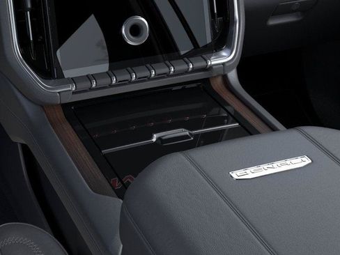 New 2026 GMC Yukon XL Denali w/ Denali Reserve Package RWD image 23