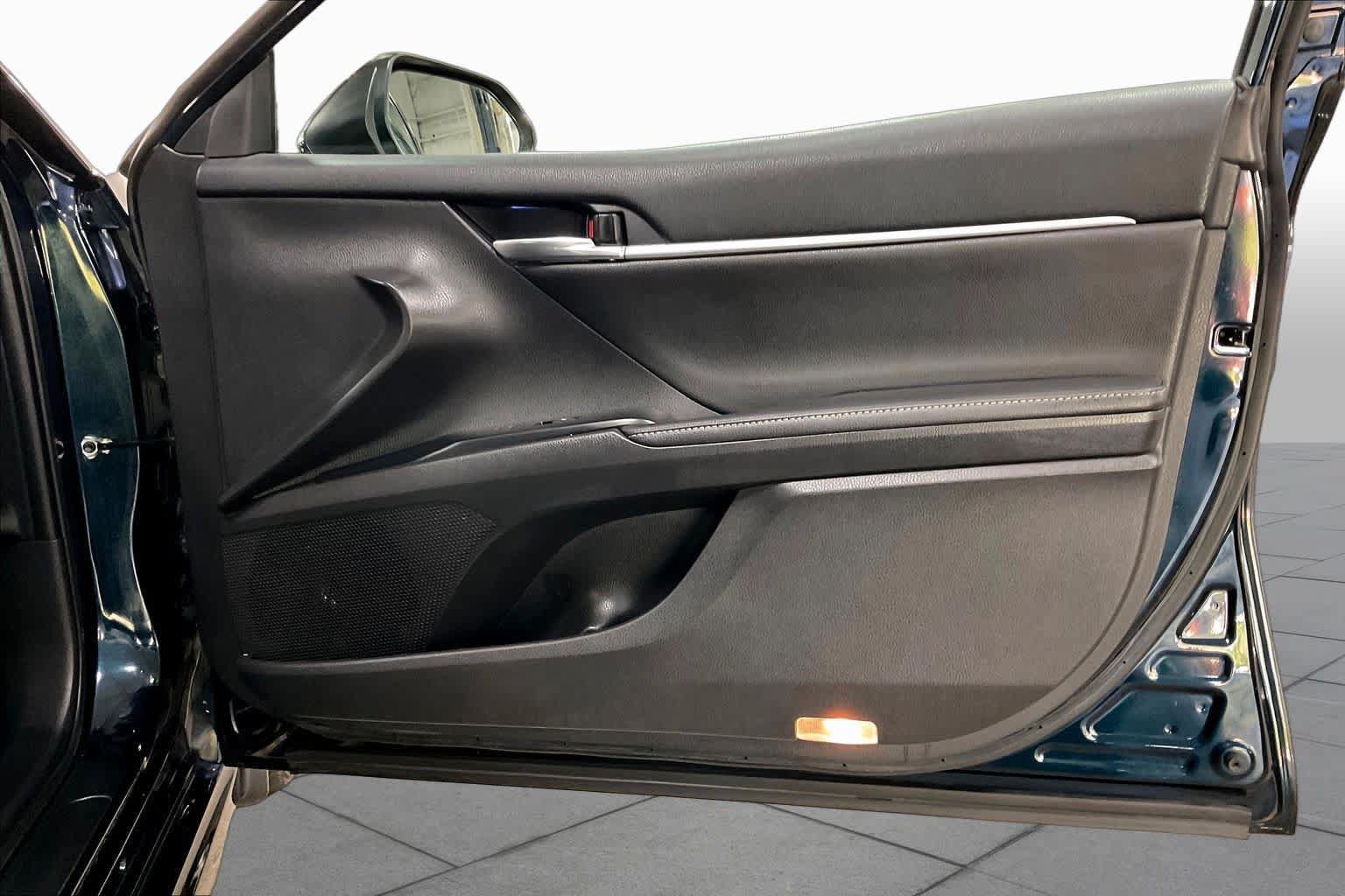 Used 2020 Toyota Camry XSE w/ Carpet Mat Package FWD image 22