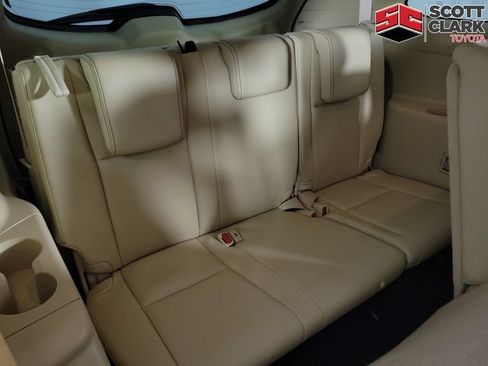 Used 2017 Toyota Highlander XLE AWD/4WD image 15