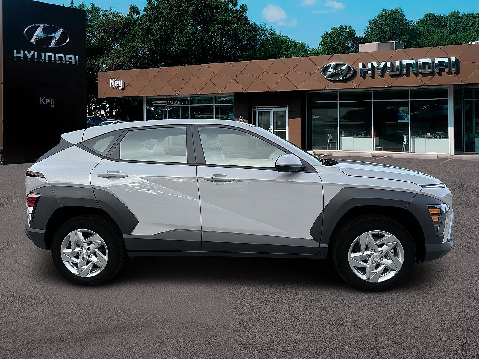 New 2027 Hyundai Kona SE AWD/4WD image 15