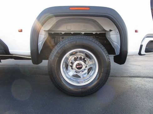 Used 2020 GMC Sierra 3500 Denali w/ Denali Ultimate Package image 2