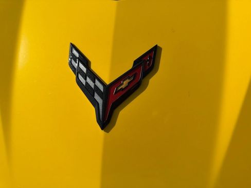 Used 2025 Chevrolet Corvette Stingray Preferred Conv w/ Stealth Interior Trim Package RWD image 10