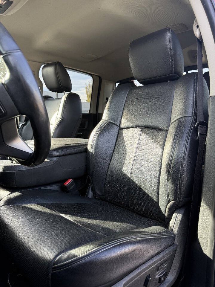 Used 2018 RAM 1500 Laramie AWD/4WD image 12