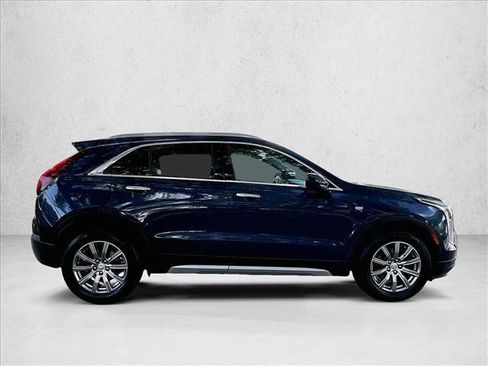 Used 2019 Cadillac XT4 Premium Luxury w/ Driver Awareness Package FWD image 5