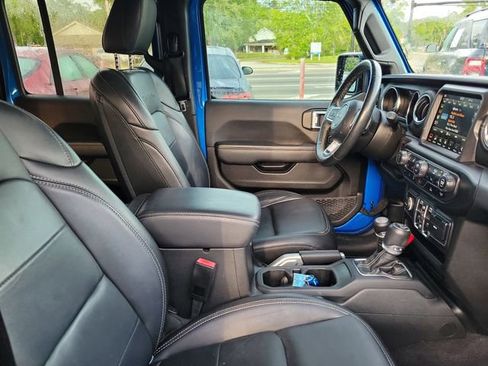 Used 2021 Jeep Wrangler Unlimited Sahara w/ Cold Weather Group image 34