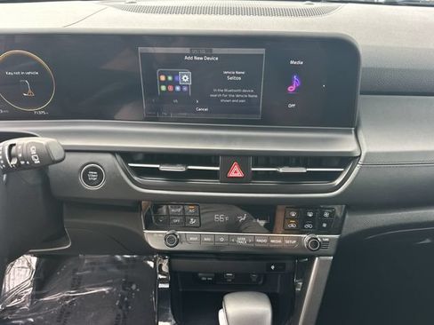 Certified 2024 Kia Seltos EX FWD image 20