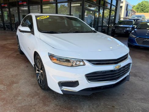 Used 2017 Chevrolet Malibu LT w/ Leather Package FWD image 1