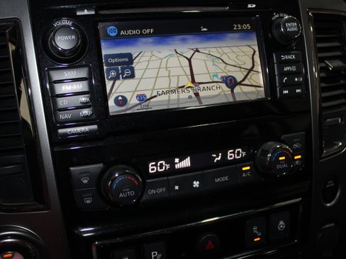 Used 2018 Nissan Titan Platinum Reserve w/ Platinum Utility Package image 18