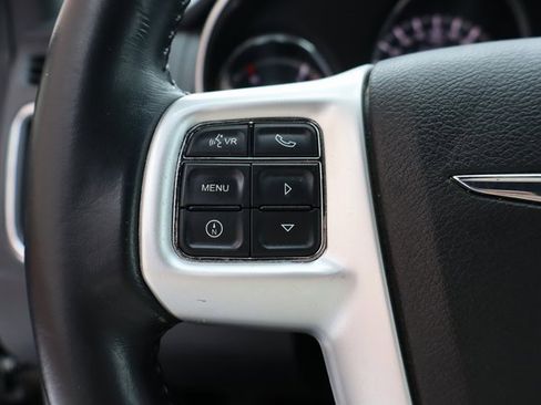 Used 2013 Chrysler 200 Limited image 12