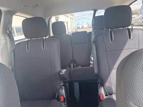 Used 2016 Dodge Grand Caravan SE w/ Quick Order Package 29E SE image 13