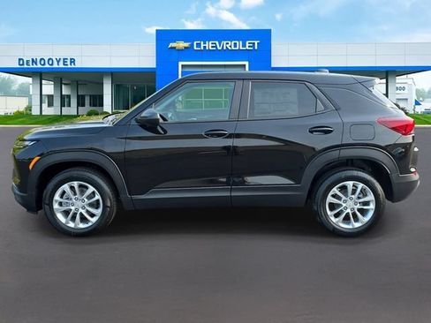 New 2026 Chevrolet TrailBlazer LS w/ LS Convenience Package AWD/4WD image 9
