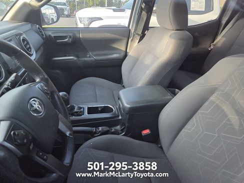 Used 2019 Toyota Tacoma TRD Off-Road AWD/4WD image 6