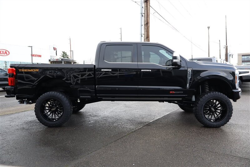 Used 2024 Ford F350 Platinum w/ Tremor Off-Road Package AWD/4WD image 6