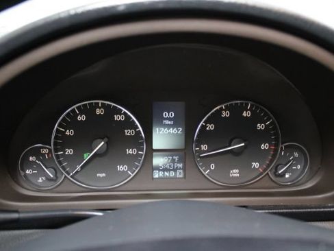 Used 2005 Mercedes-Benz C 230 Sedan image 20
