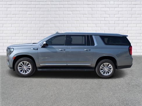Used 2021 GMC Yukon XL SLT RWD image 2