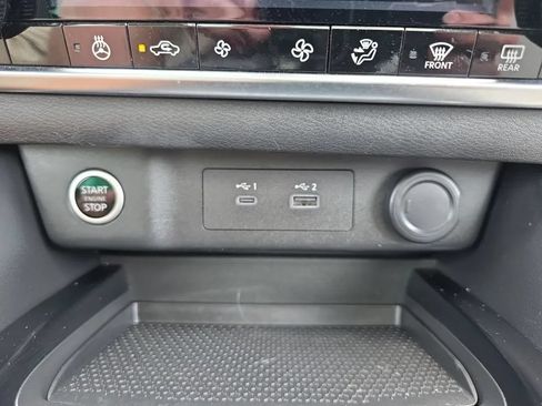 Used 2021 Nissan Rogue SV w/ Premium Package FWD image 31