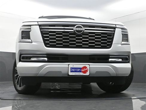 Used 2025 Nissan Armada Platinum Reserve image 33