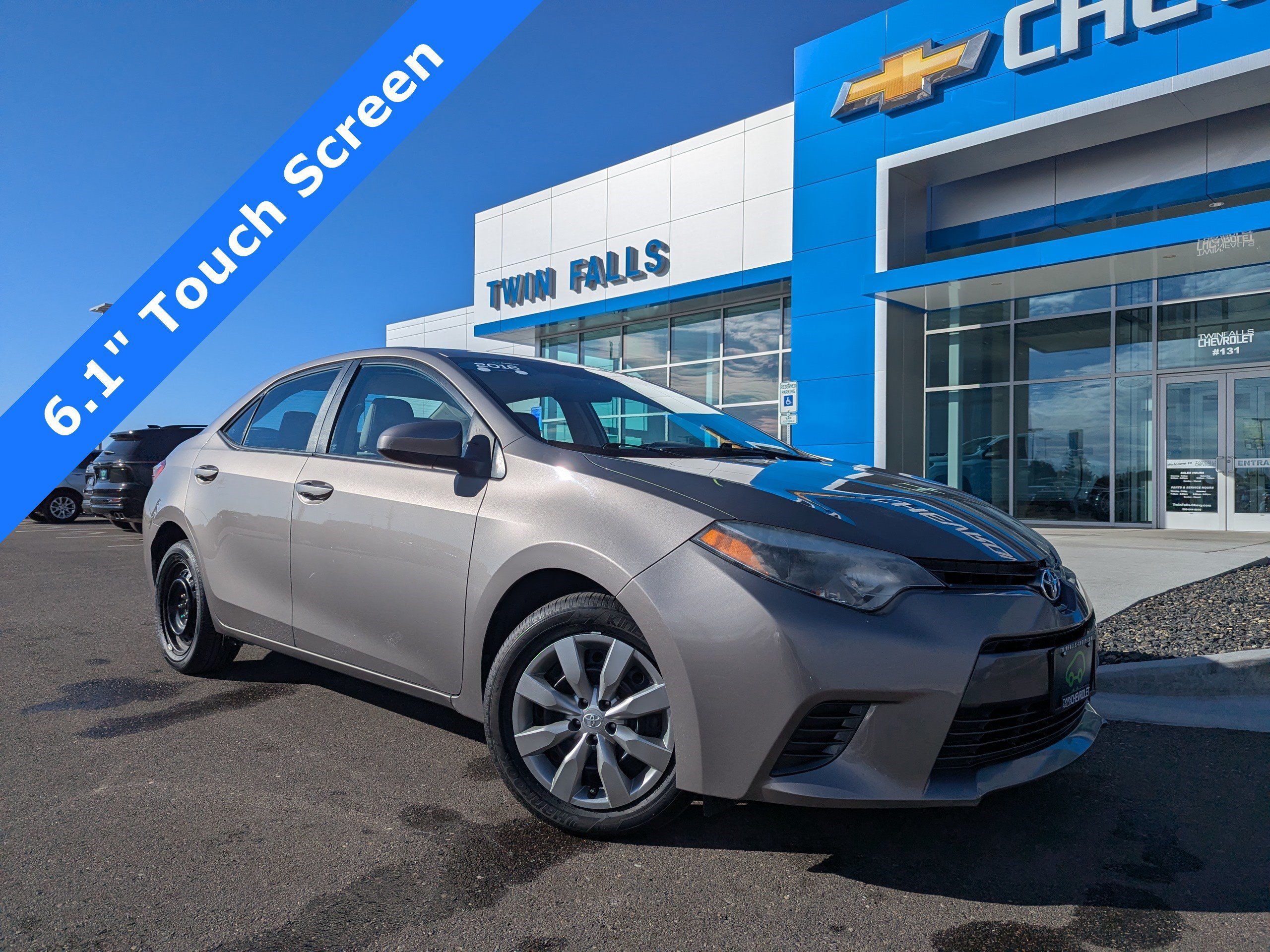 Used 2016 Toyota Corolla LE FWD image 1