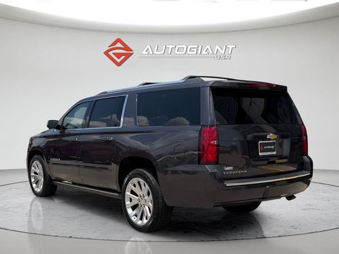 Used 2015 Chevrolet Suburban LTZ RWD image 20