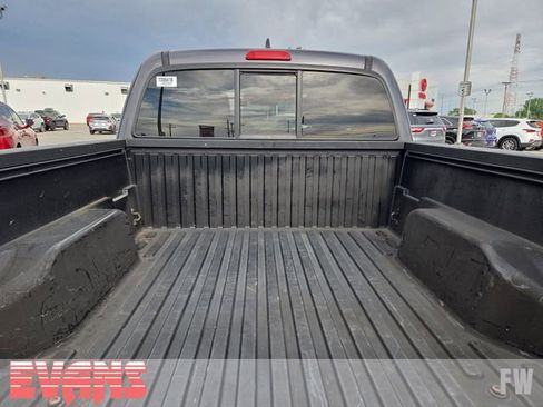 Used 2019 Toyota Tacoma SR w/ SR Convenience Package AWD/4WD image 29