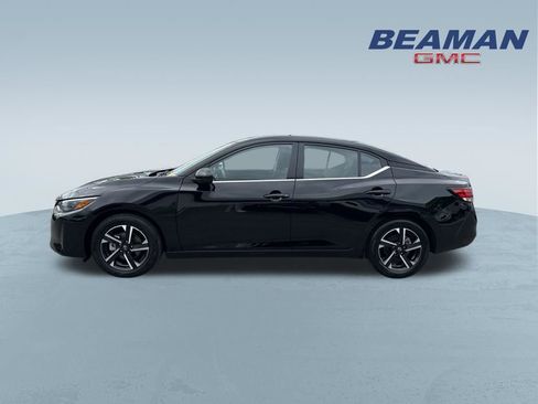 Used 2025 Nissan Sentra SV FWD image 4