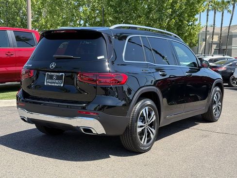 New 2026 Mercedes-Benz GLB 250 image 9