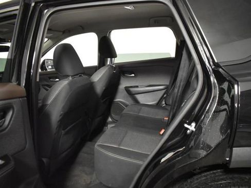 Certified 2022 Nissan Rogue SV image 27