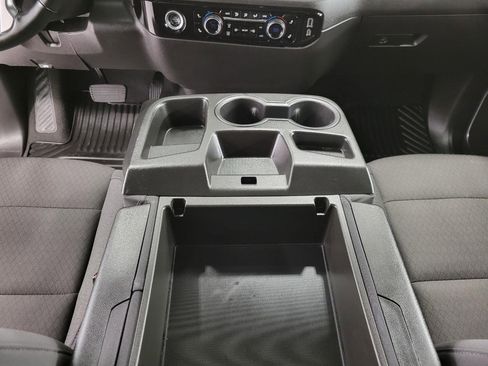 Used 2024 Chevrolet Silverado 1500 LT image 18