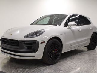 Certified 2025 Porsche Macan GTS video 1
