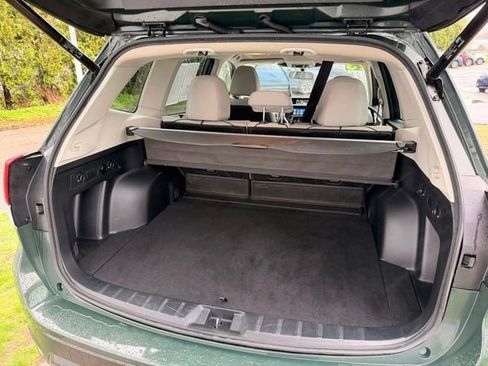 Certified 2023 Subaru Forester Premium AWD/4WD image 18
