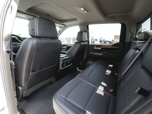 Used 2024 GMC Sierra 1500 Denali w/ Technology Package AWD/4WD image 38