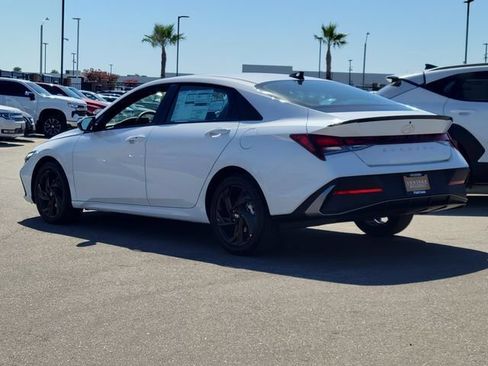 New 2026 Hyundai Elantra SEL Sport FWD image 3