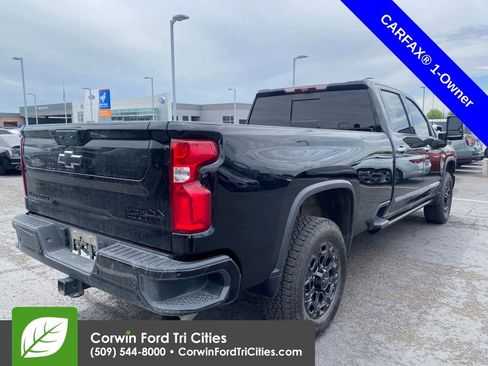 Used 2024 Chevrolet Silverado 2500 High Country w/ High Country Premium Package AWD/4WD image 4