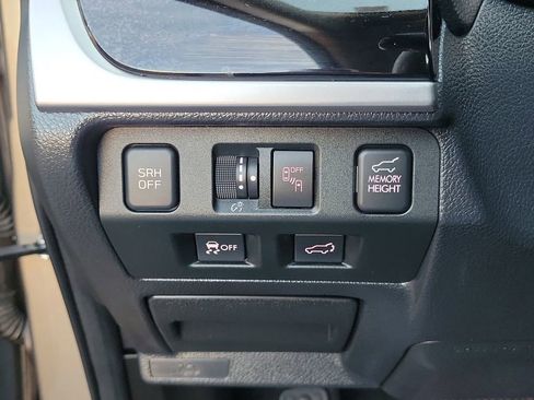 Used 2017 Subaru Forester 2.5i Touring image 24