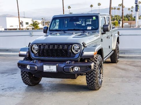 New 2026 Jeep Gladiator Sport AWD/4WD image 4