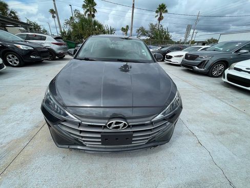 Used 2020 Hyundai Elantra SEL w/ Cargo Package (C1) FWD image 1