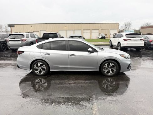 Used 2025 Subaru Legacy Premium image 5