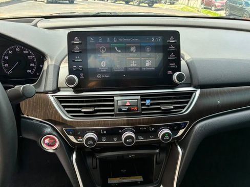 Used 2019 Honda Accord Touring image 29