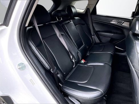 Used 2025 Kia Sportage EX FWD image 27