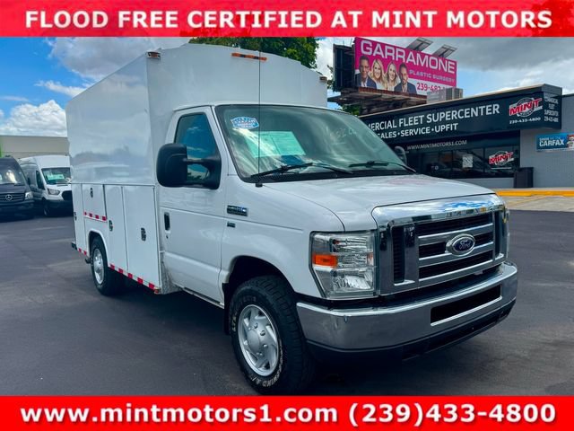 Used 2015 Ford E-350 and Econoline 350 Super Duty w/ Power Windows & Locks Group RWD image 11