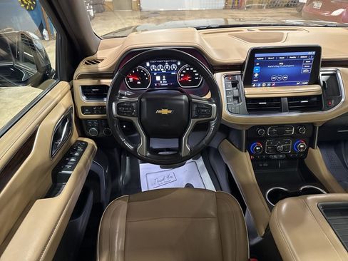 Used 2021 Chevrolet Tahoe Premier w/ Premium Package image 37