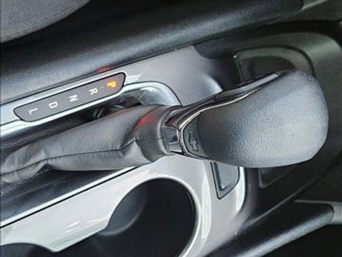 Used 2022 Chevrolet Malibu LS FWD image 12