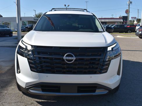New 2026 Nissan Pathfinder SL FWD image 19