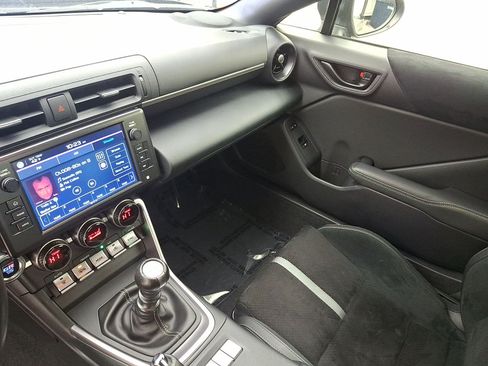 Used 2023 Toyota GR86 Premium RWD image 15