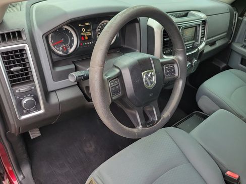 Used 2019 RAM 1500 Classic SLT AWD/4WD image 19