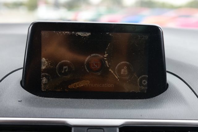 Used 2017 MAZDA MAZDA3 Touring FWD image 37