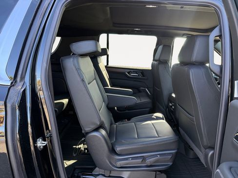 New 2026 GMC Yukon XL Denali image 18
