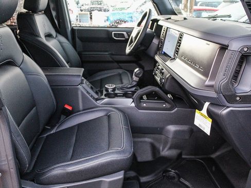 New 2025 Ford Bronco Big Bend w/ Black Diamond Package image 16