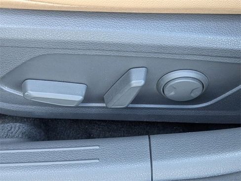 Used 2020 Hyundai Sonata Limited image 17