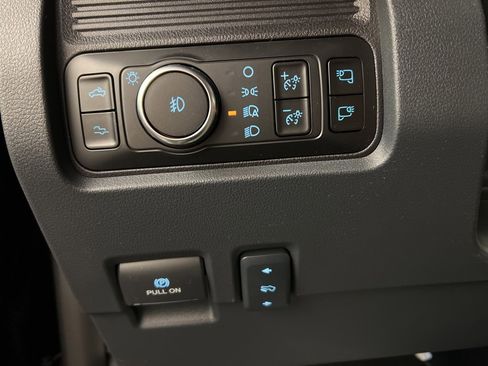 New 2025 Ford F250 Platinum image 26